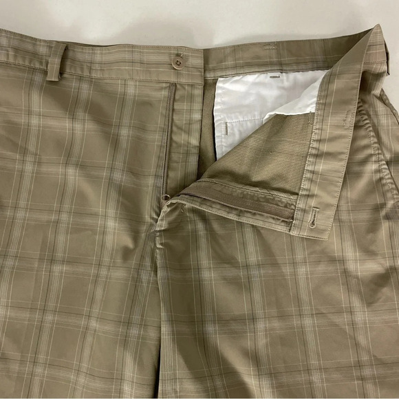 Nike Men’s Golf Shorts Nike FitDry Size 38 Plaid Tan - Picture 3 of 9